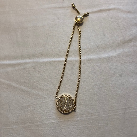 Monogrammed Michael Kors bracelet in Gold - Picture 2 of 3